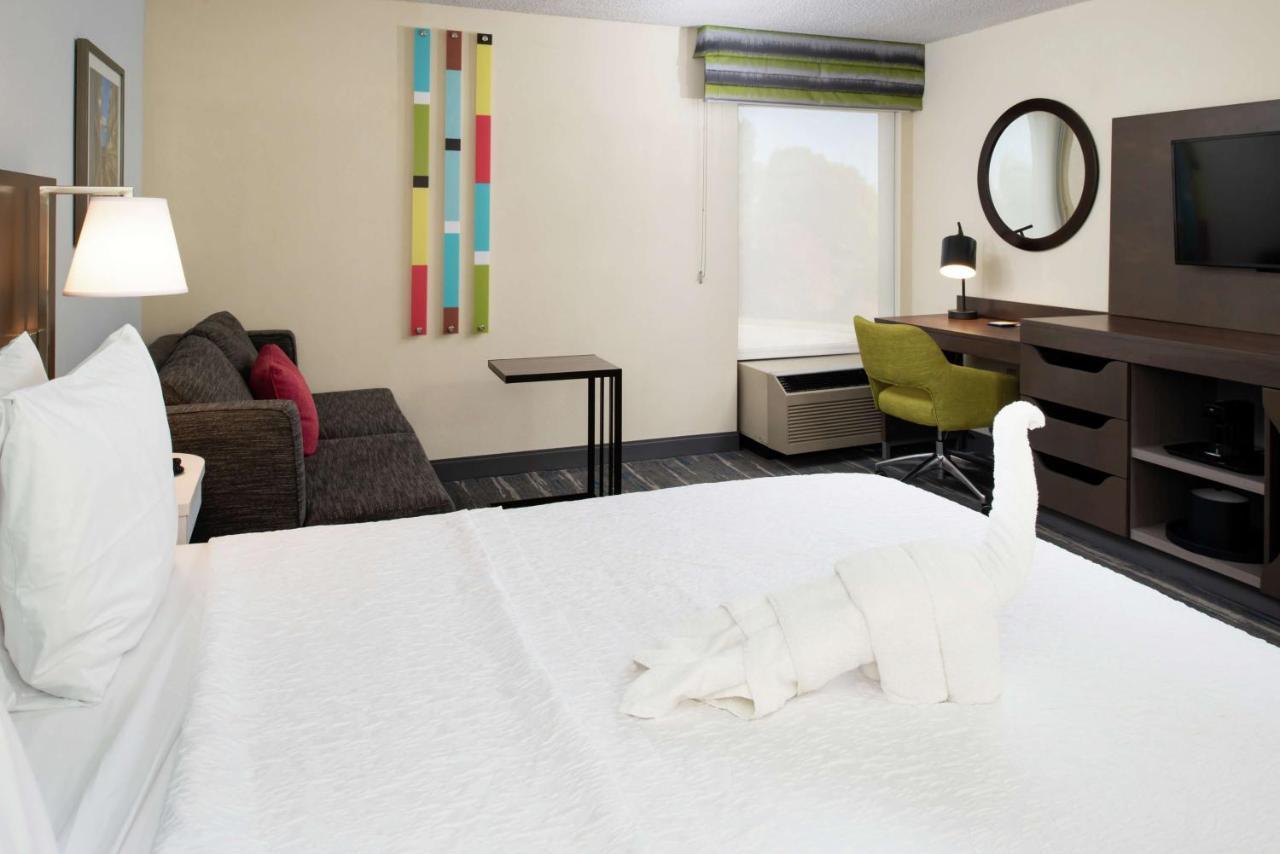 Hampton Inn Greensboro Airport מראה חיצוני תמונה