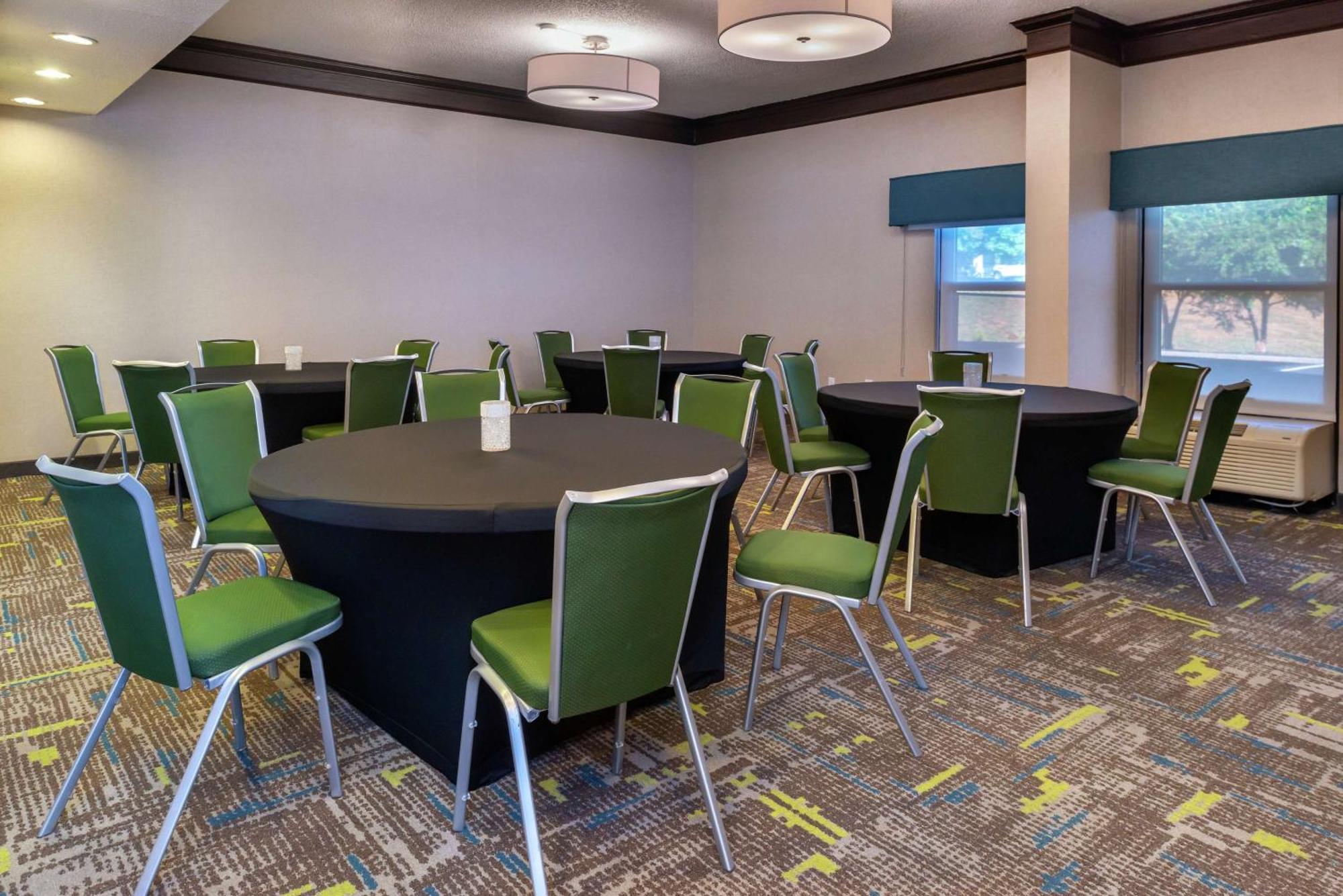 Hampton Inn Greensboro Airport מראה חיצוני תמונה