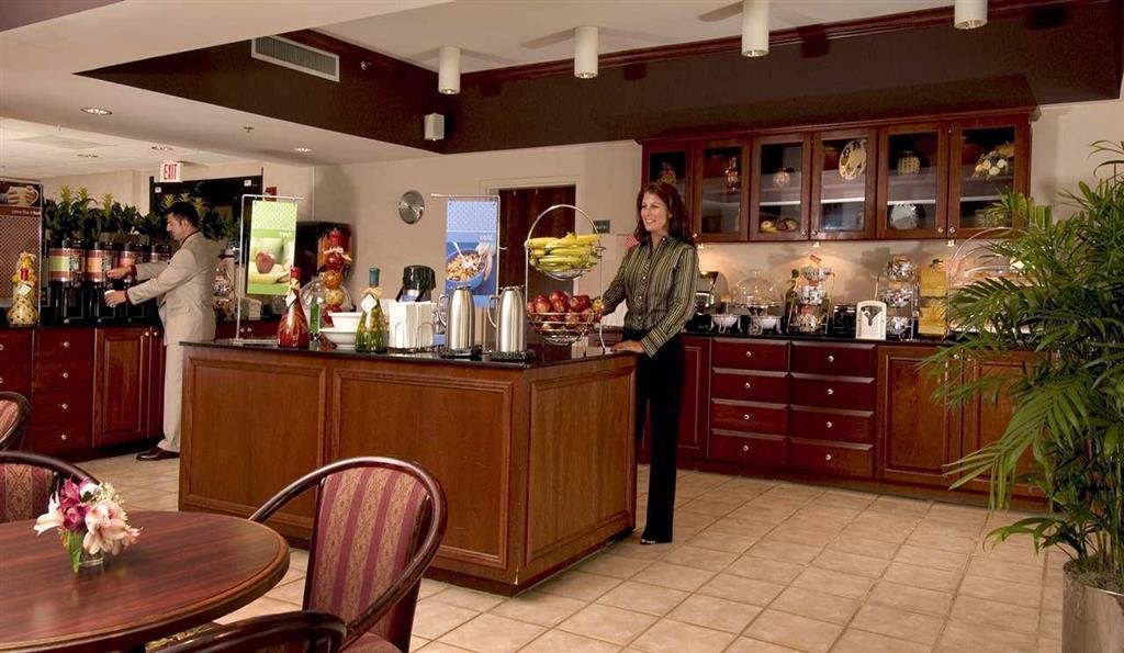 Hampton Inn Greensboro Airport מסעדה תמונה